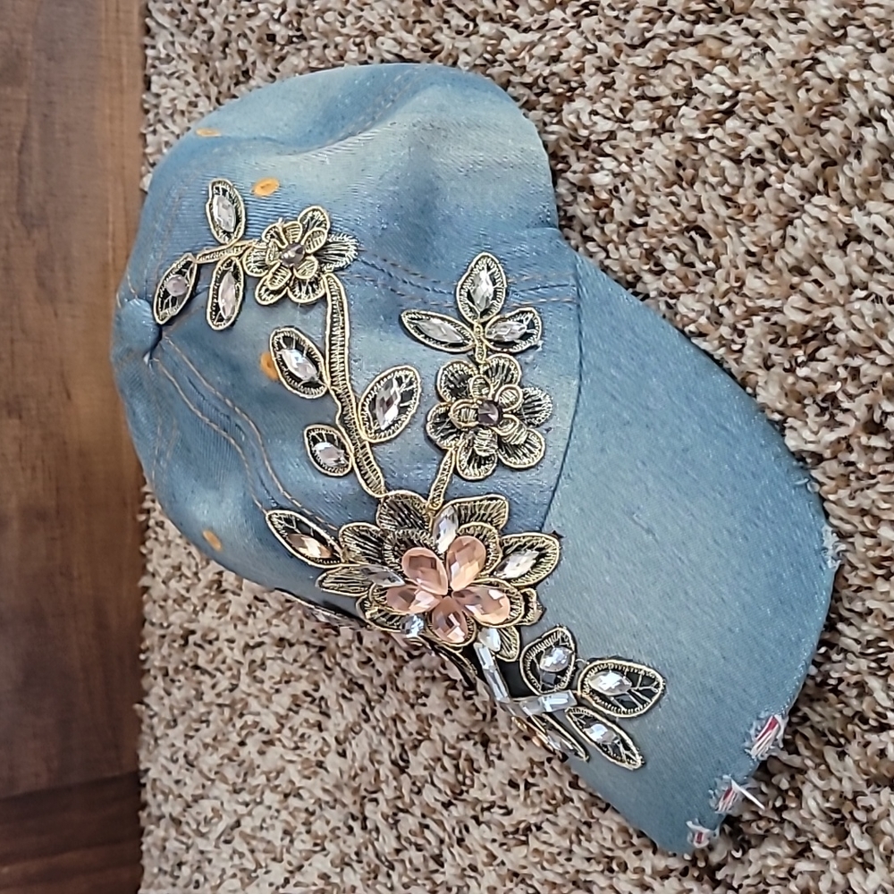 Hat - Picture 3 of 3